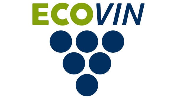 Ecovin ist ein Anbauverband in Deutschland, der sich auf den ökologischen Weinbau nach den EU-Vorgaben konzentriert. Versprochen wird ein schonender Umbau mit Boden und Wasser auf den entsprechenden Anbauflächen.