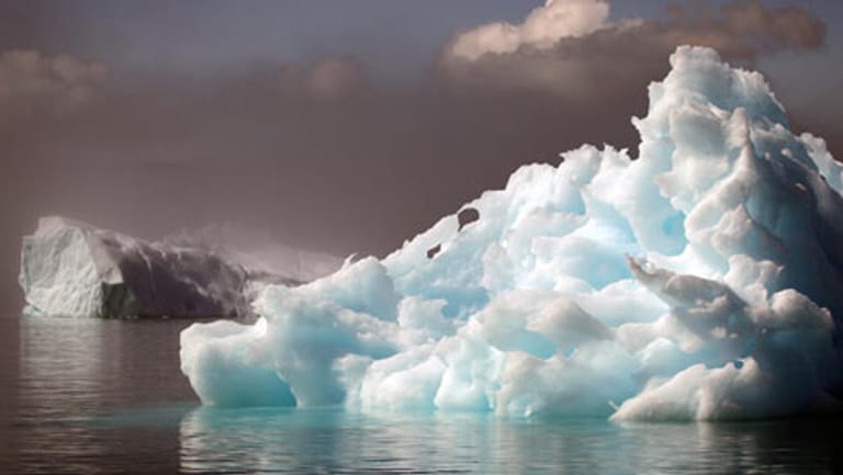 Das grönländische Eis schmilzt teilweise schneller als gedacht