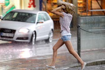 Gewitter: Örtlich können heute enorme Regenmengen herunterkommen