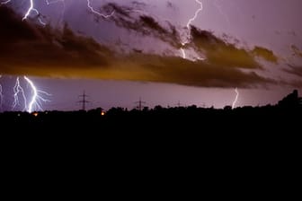 Blitze über Hildesheim: Die Unwetterzentrale warnt vor neuen schweren Unwettern