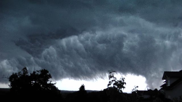 Gewitter über der Mosel