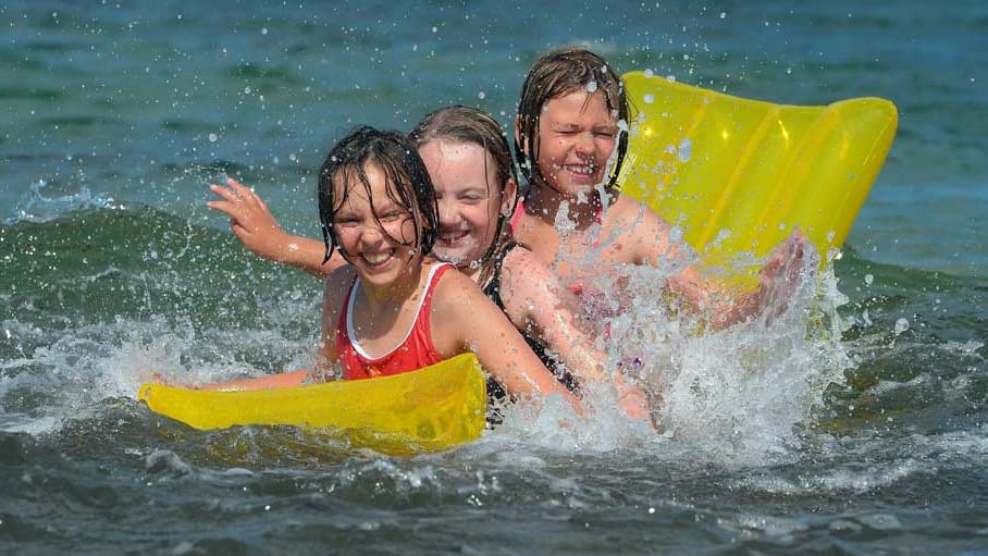 Den Freitag sollte man zum Baden nutzen, denn davor und danach wird es wechselhaft Den Freitag sollte man zum Baden nutzen, denn davor und danach wird es wechselhaft