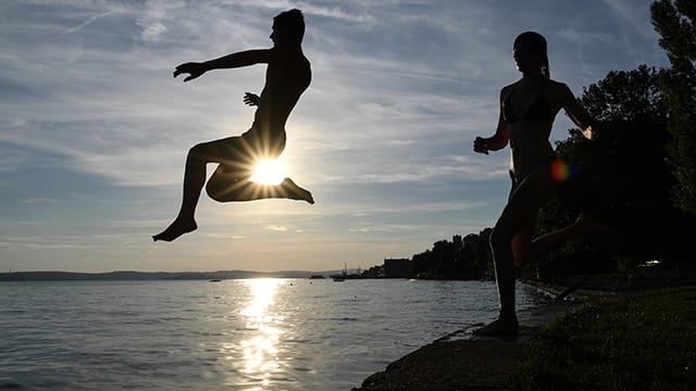 Der Süden Deutschlands, wie hier am Bodensee, kann sich über mehr Sonne freuen als der Norden. Der Süden Deutschlands, wie hier am Bodensee, kann sich über mehr Sonne freuen als der Norden.