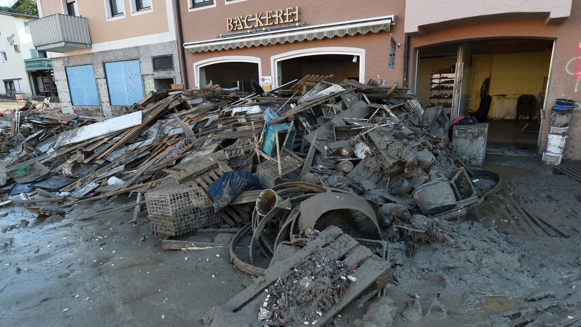 Verwüstung nach Überschwemmungen in Simbach am Inn (Bayern): Auch in diesem Jahr wüteten heftige Unwetter in Bayern.