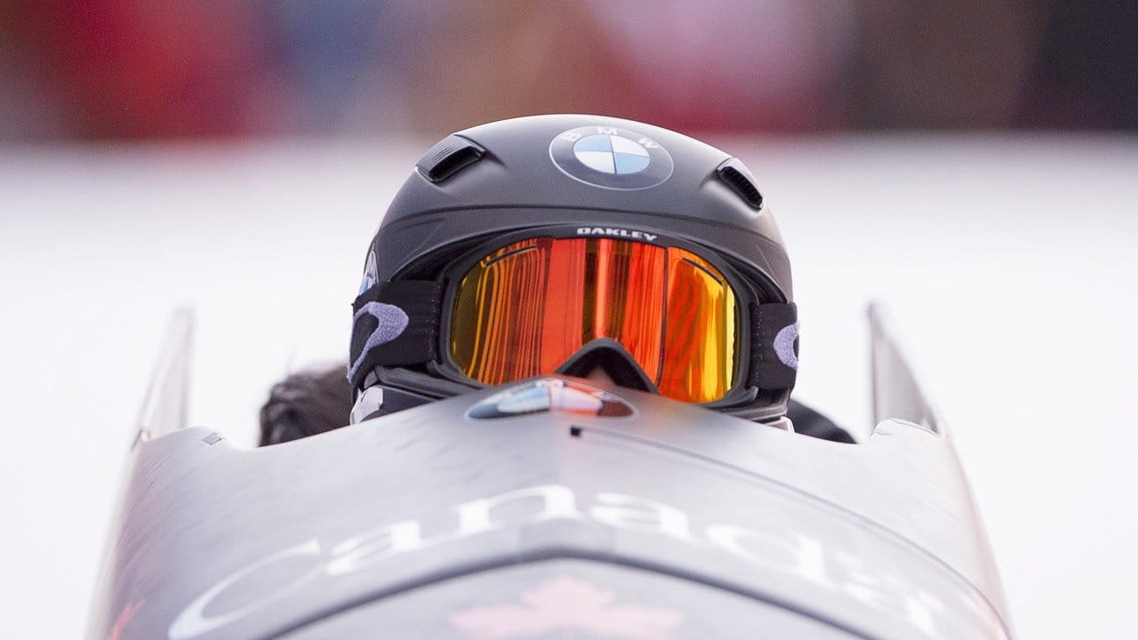 Die Kanadierin Kaillie Humphries hat im Zweierbob beim Weltcup in Altenberg gesiegt.