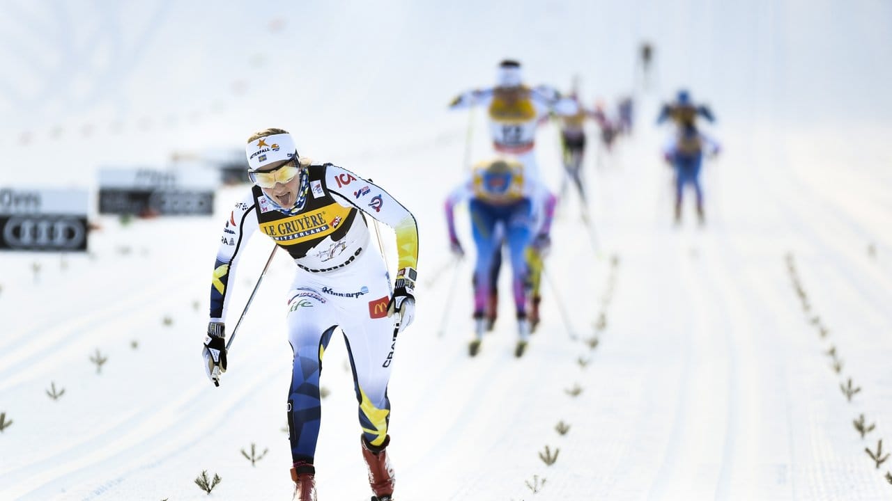 Stina Nilsson führt die Tour de Ski an.