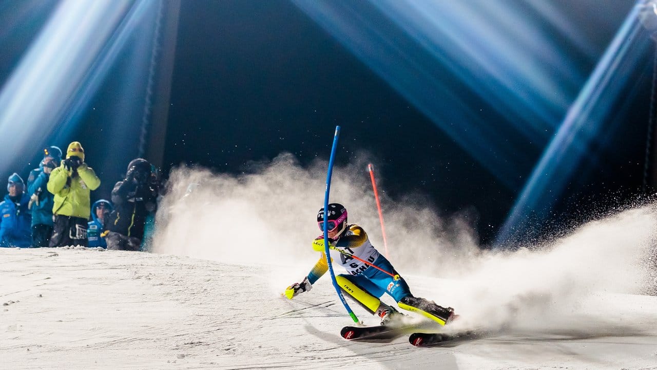 Die Schwedin Frida Hansdotter gewinnt den Weltcup-Slalom in Flachau.