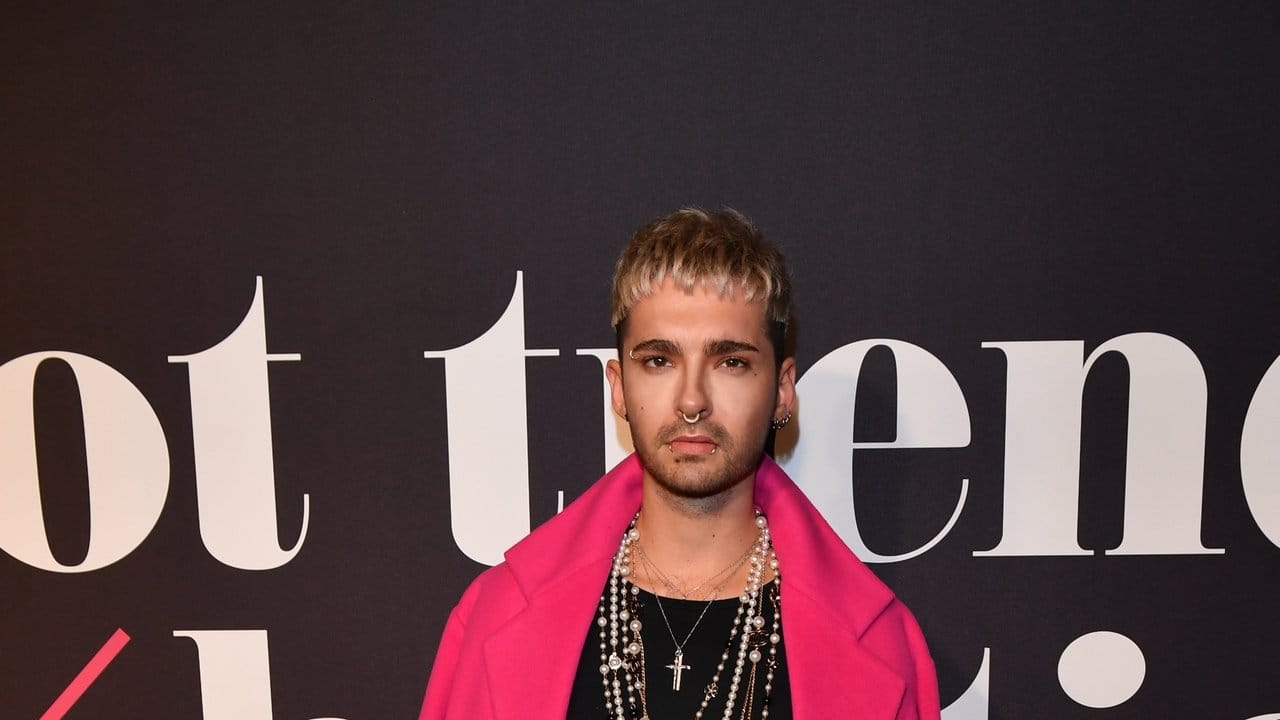 Tokio-Hotel-Sänger Bill Kaulitz holt sich Inspirationen bei der Make-Up-Show "Maybelline New York hot trends Xhibition".