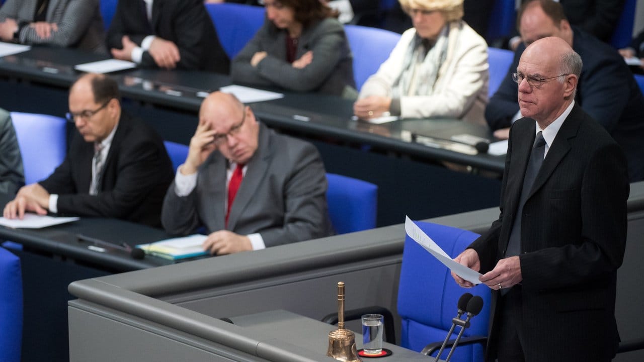 Bundestagspräsident Norbert Lammert spricht zur Gedenkstunde im Bundestag in Berlin.