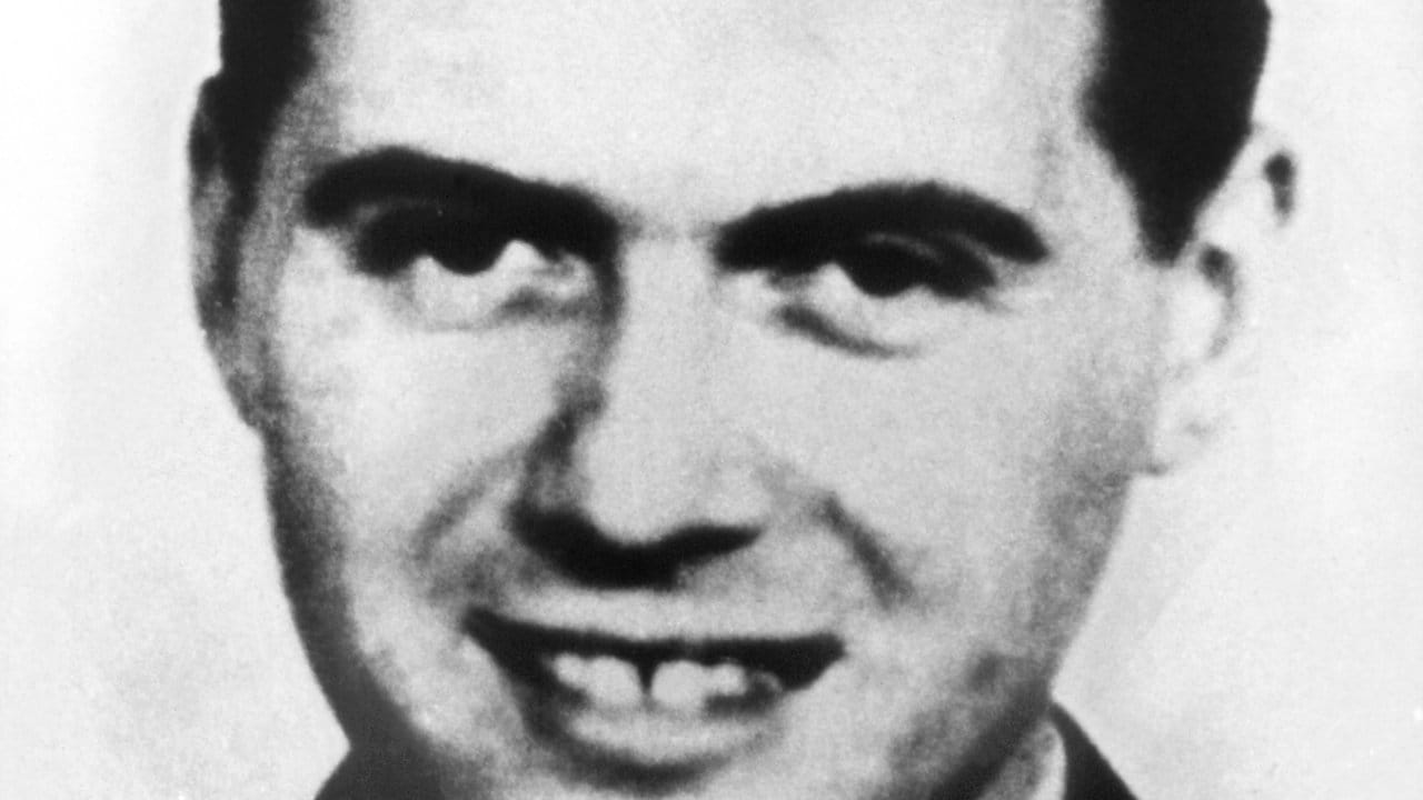 Massenmörder mit Doktortitel: KZ-Arzt Josef Mengele auf einem Foto aus dem Jahr 1938.