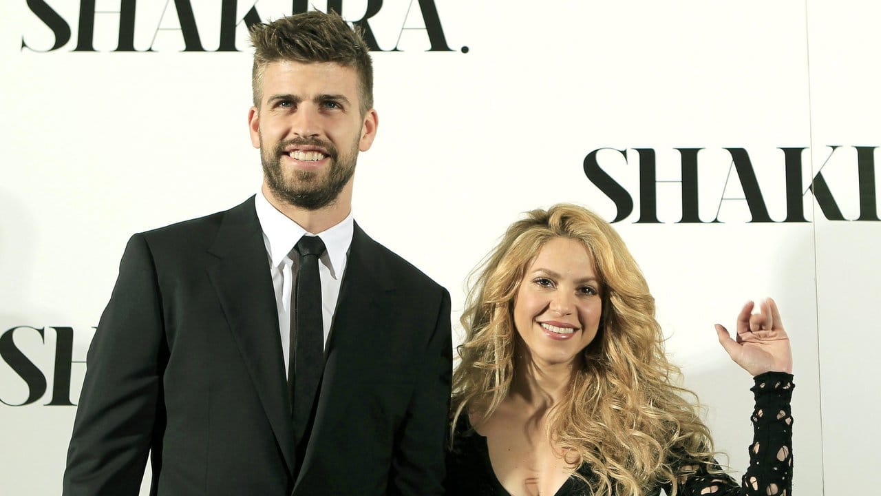 Shakira mit ihrem Lebensgefährten, dem Fußballer Gerard Pique, 2014 in Barcelona.