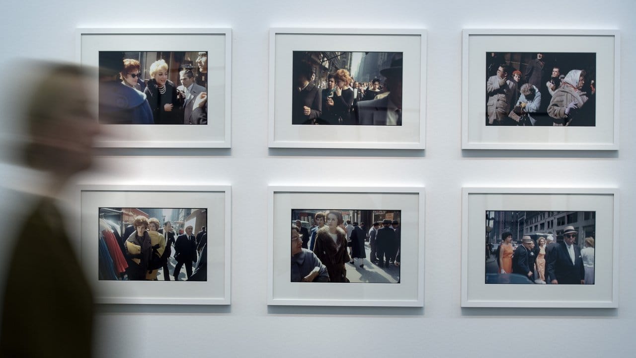 Arbeiten von Garry Winogrand im Düsseldorfer NRW-Forum.