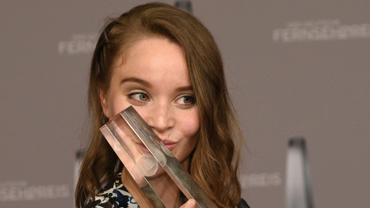Ein Preis zum Küssen: Sonja Gerhardt gewann in der Kategorie "Beste Schauspielerin".
