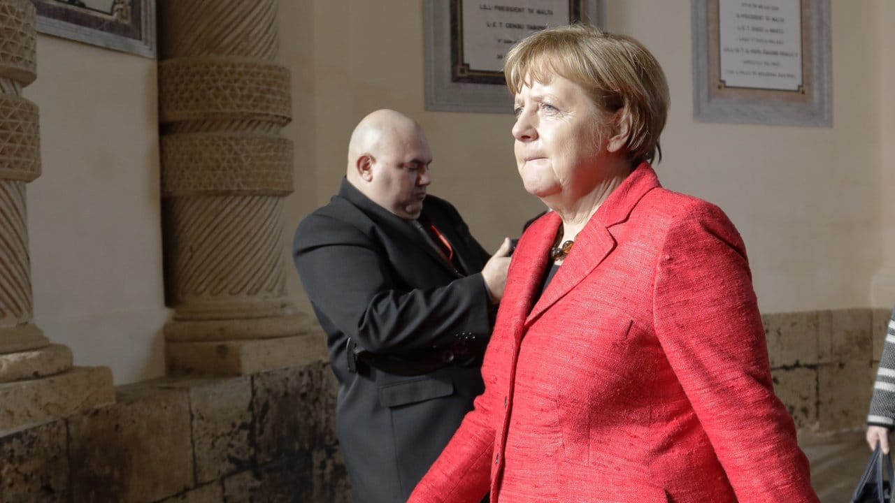 Bundeskanzlerin Angela Merkel kommt in Valletta zum EU-Sondergipfel.