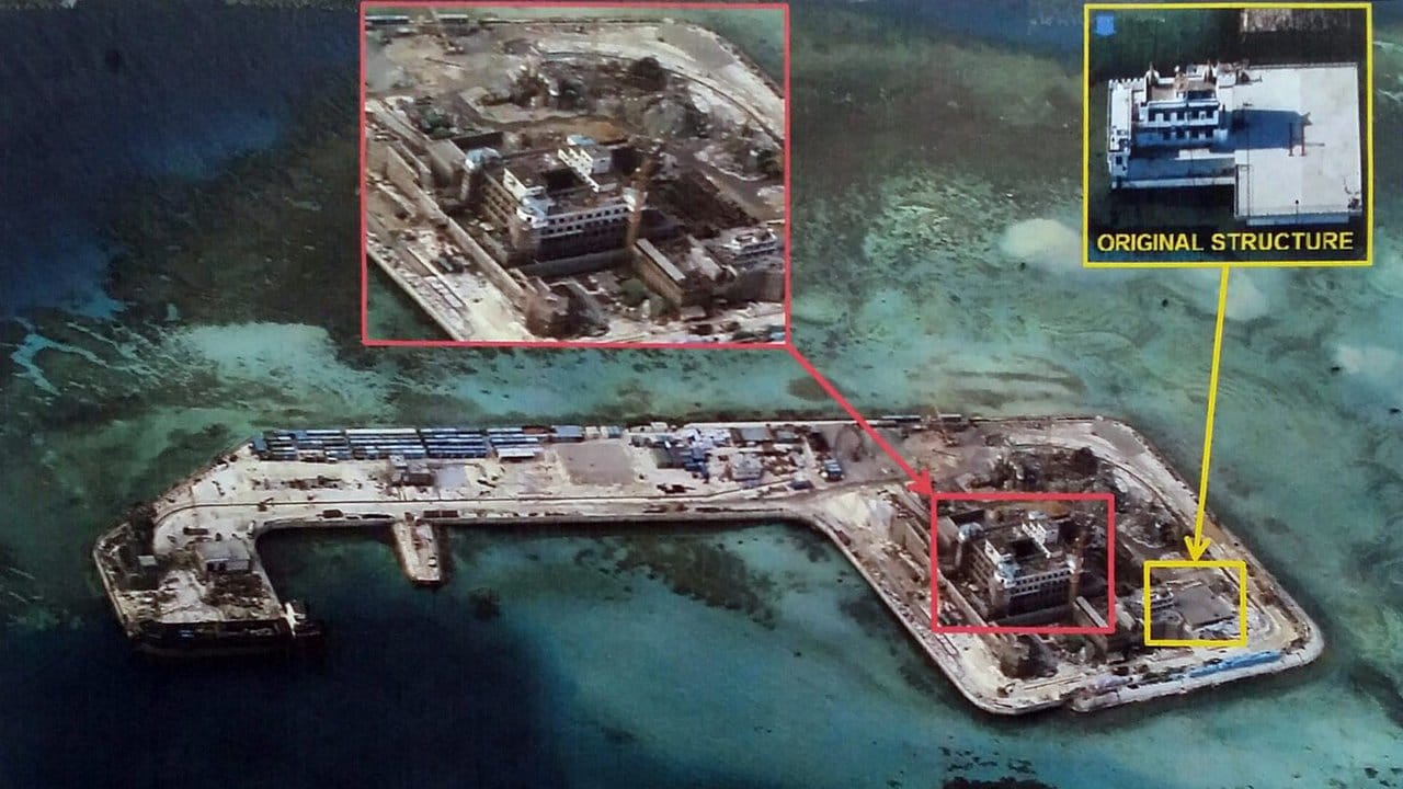 Aufwendige Militäranlagen am Chigua-Riff, das zu den umstrittenen Spratly-Inseln gehört.