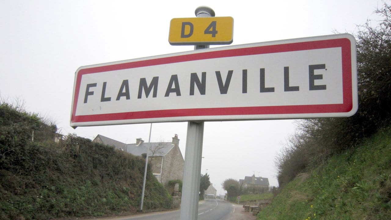 Flamanville liegt im Verwaltungsbezirk Manche am Ärmelkanal.