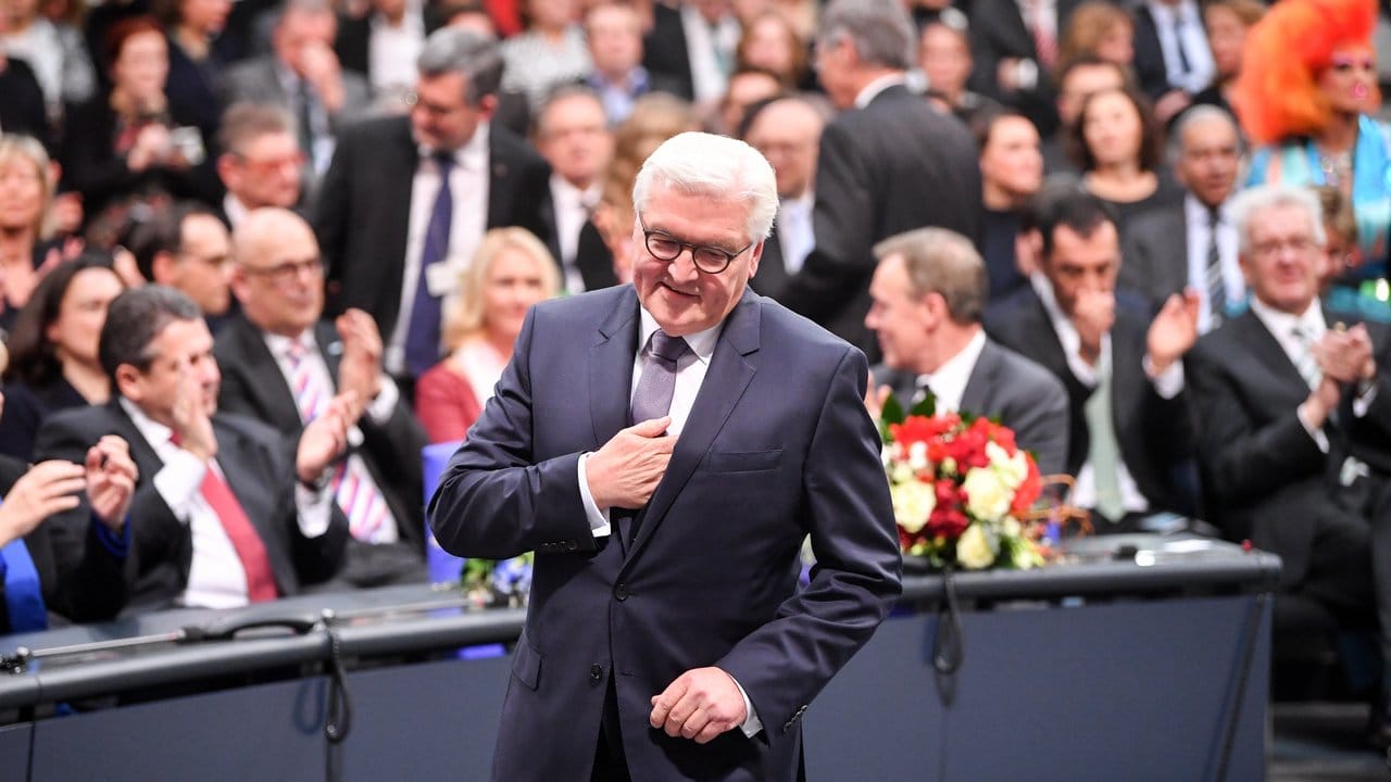 Auf dem neuen Bundespräsidenten Frank-Walter Steinmeier lasten große Hoffnungen.