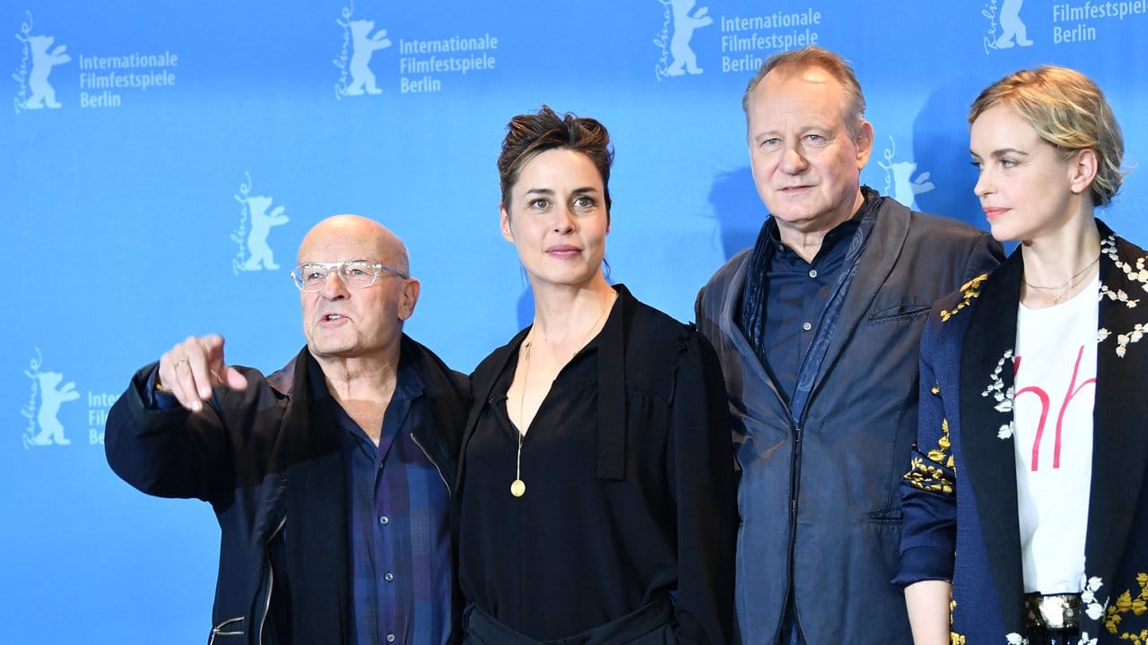Regisseur Volker Schlöndorf (l-r) und die Schauspieler Susanne Wolff, Stellan Skarsgård und Nina Hoss.
