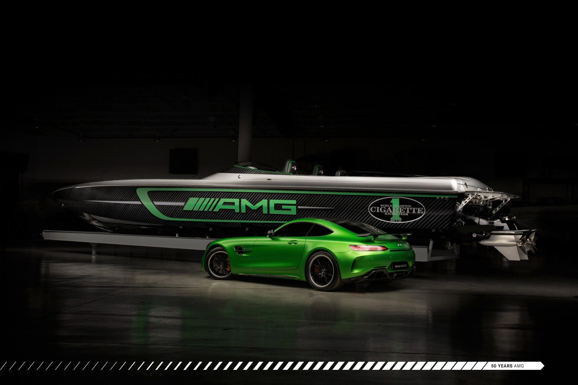 Beim Design orientieren sich die Erbauer am Sportwagen am Mercedes-AMG GT R.