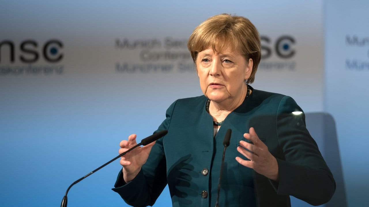 Bundeskanzlerin Merkel: "Wir brauchen die militärische Kraft der Vereinigten Staaten von Amerika".