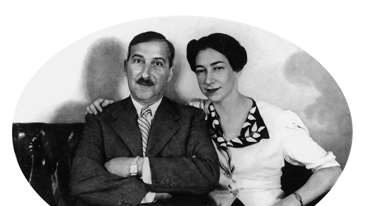 Stefan Zweig und seine Frau Lotte auf einem Foto, das vermutlich um das Jahr 1940 entstanden ist.