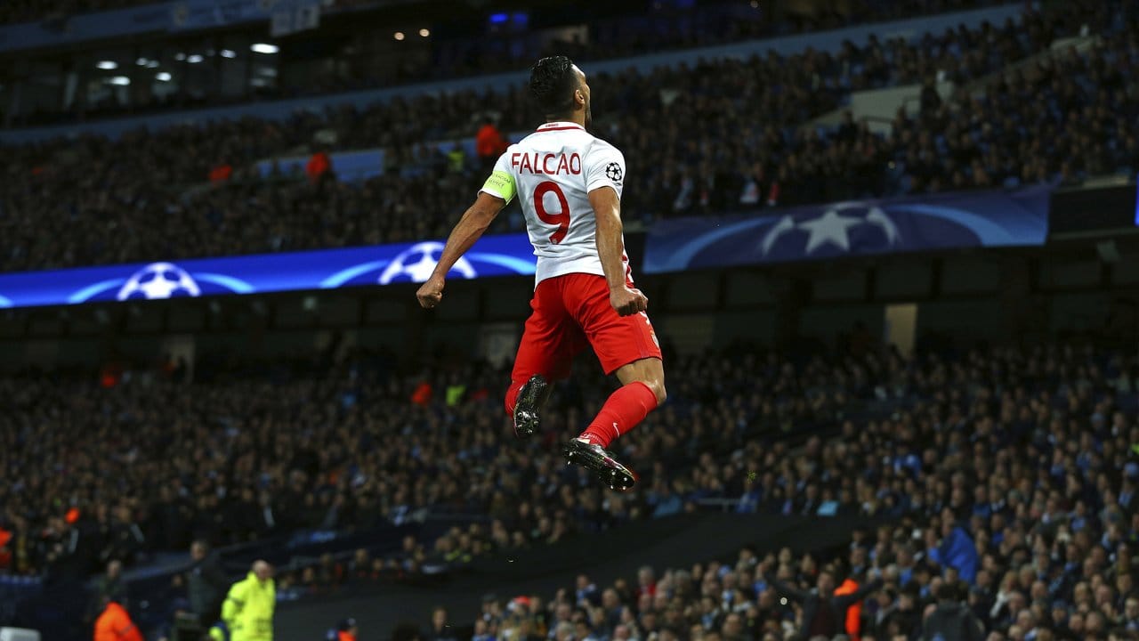 Monacos Radamel Falcao jubelt über seinen Treffer zum 1:1.