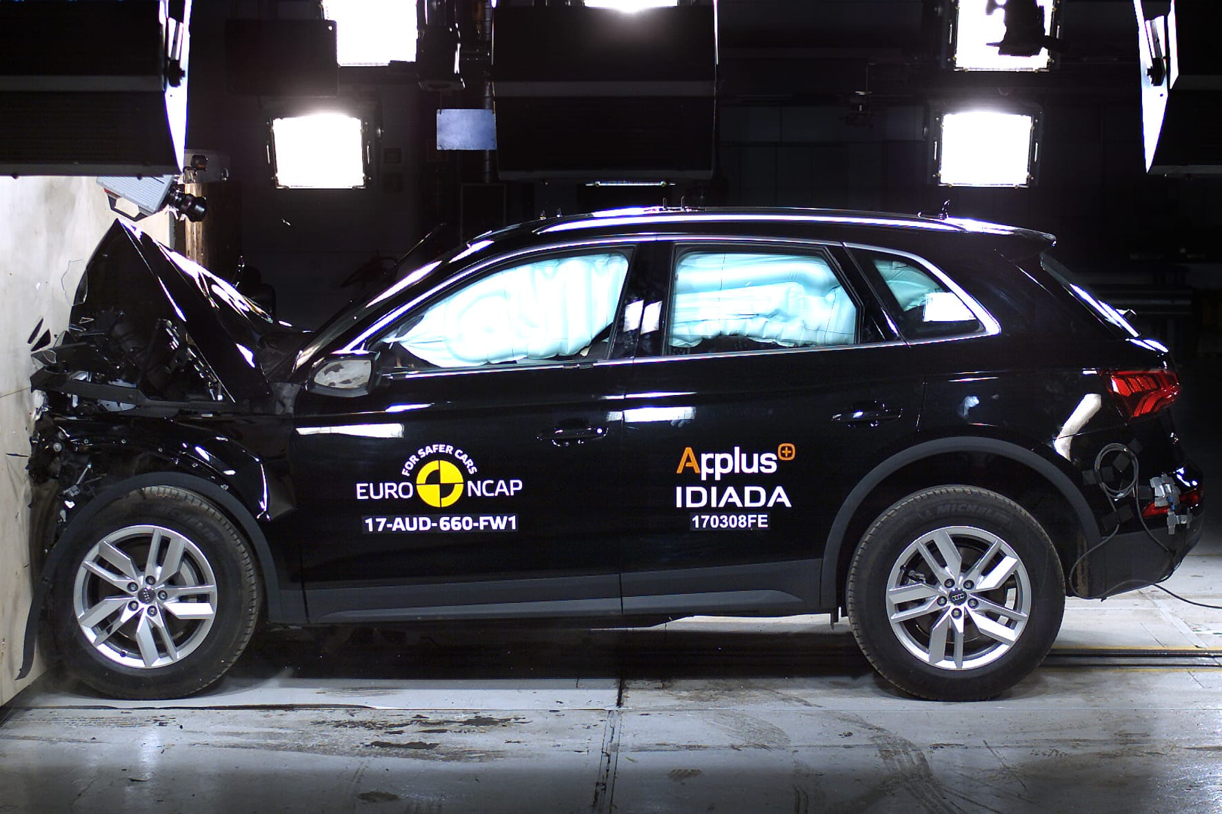 Euro-NCAP: Der neue Audi Q5 erhält mit fünf Sternen die Bestnote im Crashtest.