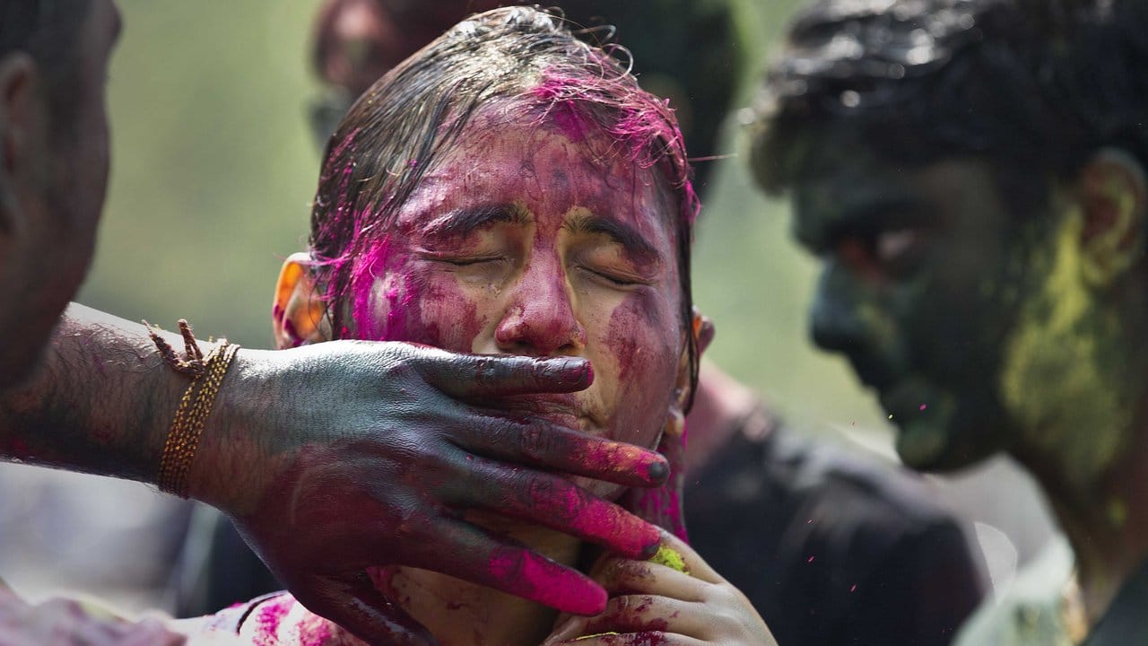 Bunt: Holi-Fest in Gauhati, Indien. Bunt: Holi-Fest in Gauhati, Indien.