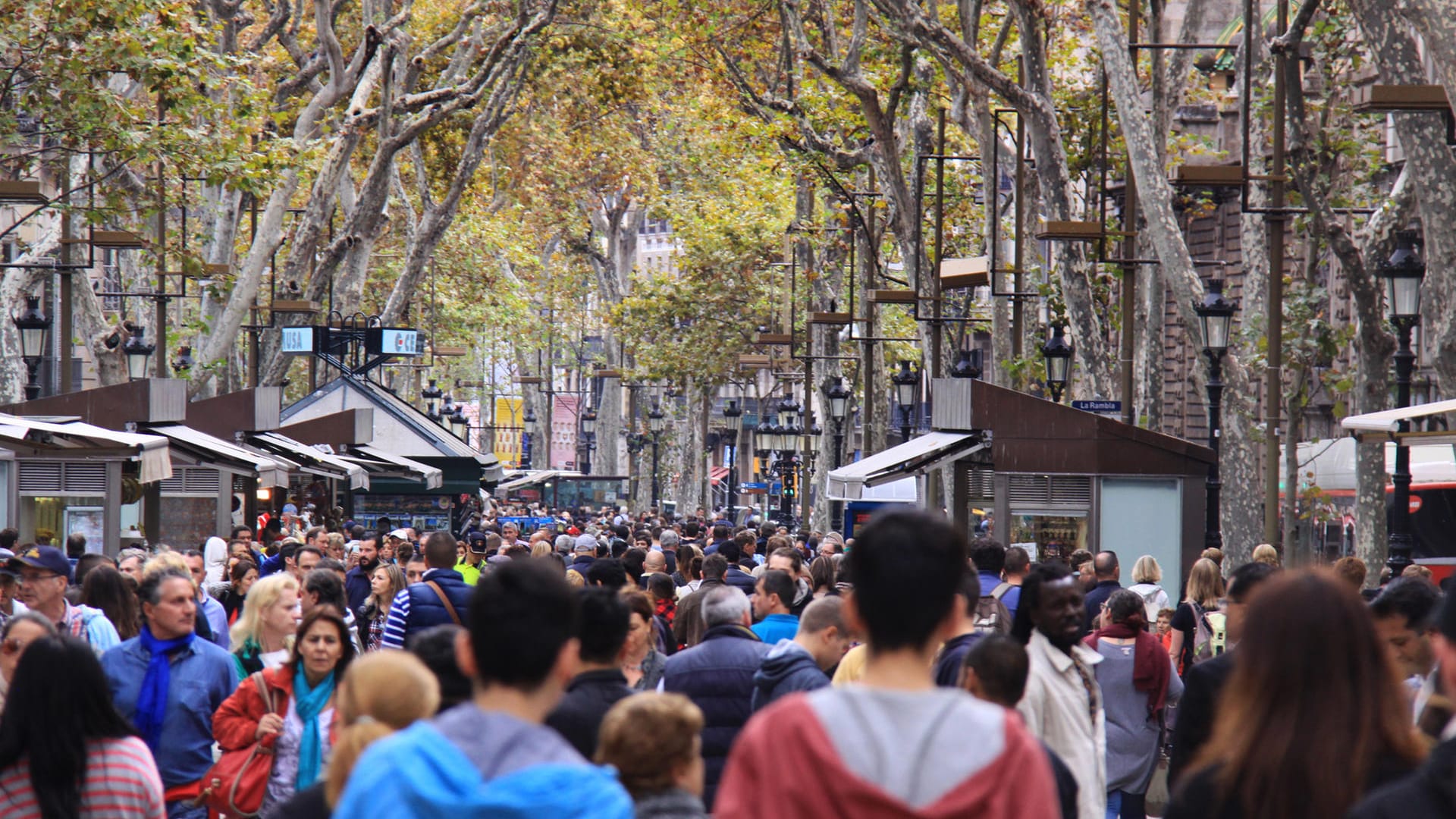 Von Vogelkot und Hütchenspielern – Tricks der Diebe in Barcelona