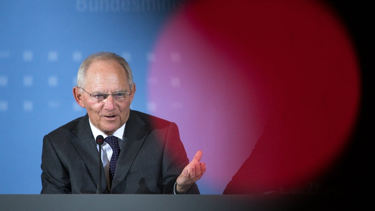 Nach den Plänen von Finanzminister Schäuble soll der Bund auch in den kommenden Jahren auf neue Schulden verzichten.