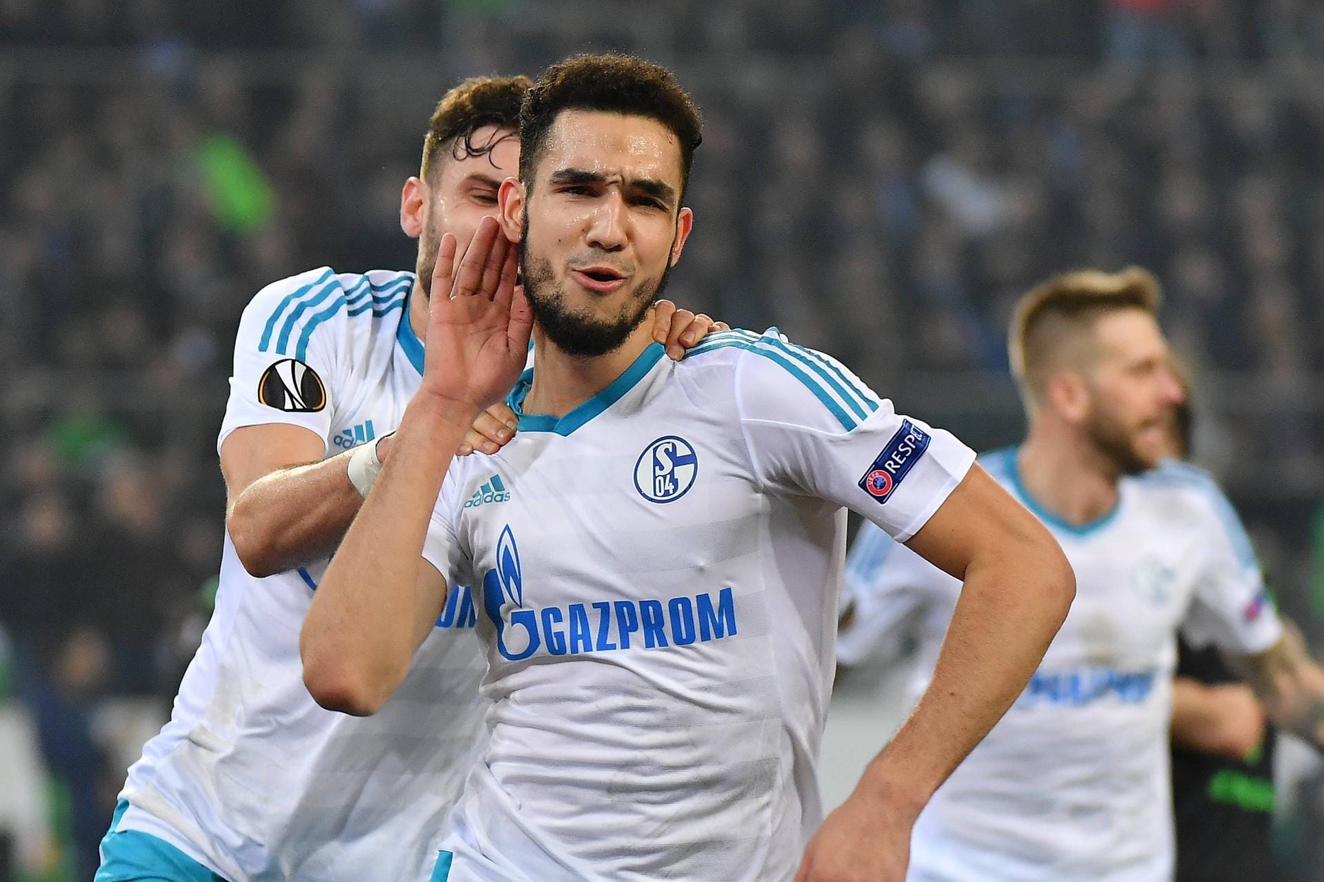 Der FC Schalke 04 hat die Kaufoption für Tottenham-Leihgabe Nabil Bentaleb gezogen. Der Marktwert des Algeriers klettert von zwölf auf 18 Millionen Euro.