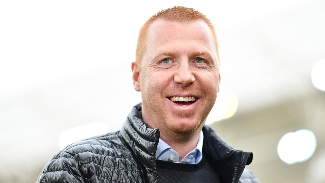 Trainer Maik Walpurgis hat seinen Vertrag beim FC Ingolstadt auch für die zweite Liga verändert. Trainer Maik Walpurgis hat seinen Vertrag beim FC Ingolstadt auch für die zweite Liga verändert.