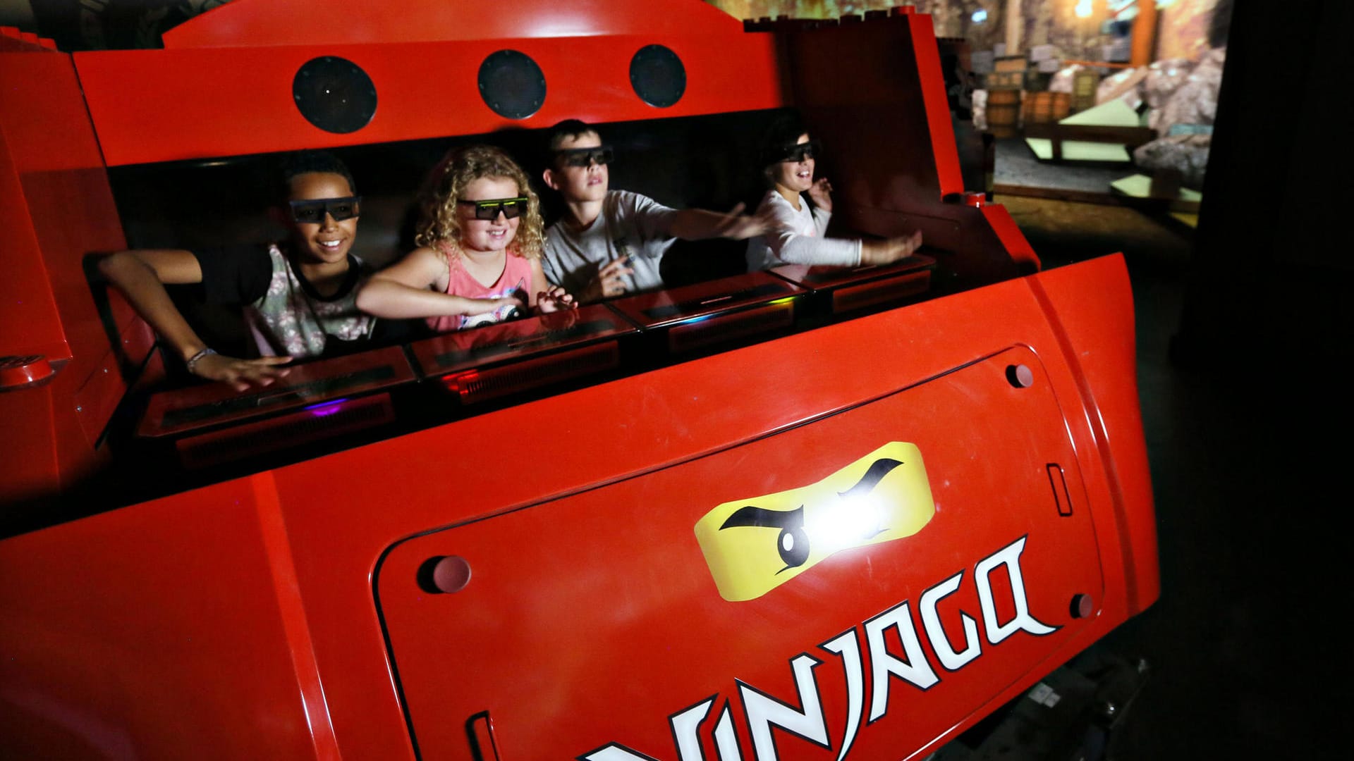 Die neue Attraktion "Ninjago Ride" im Legoland.