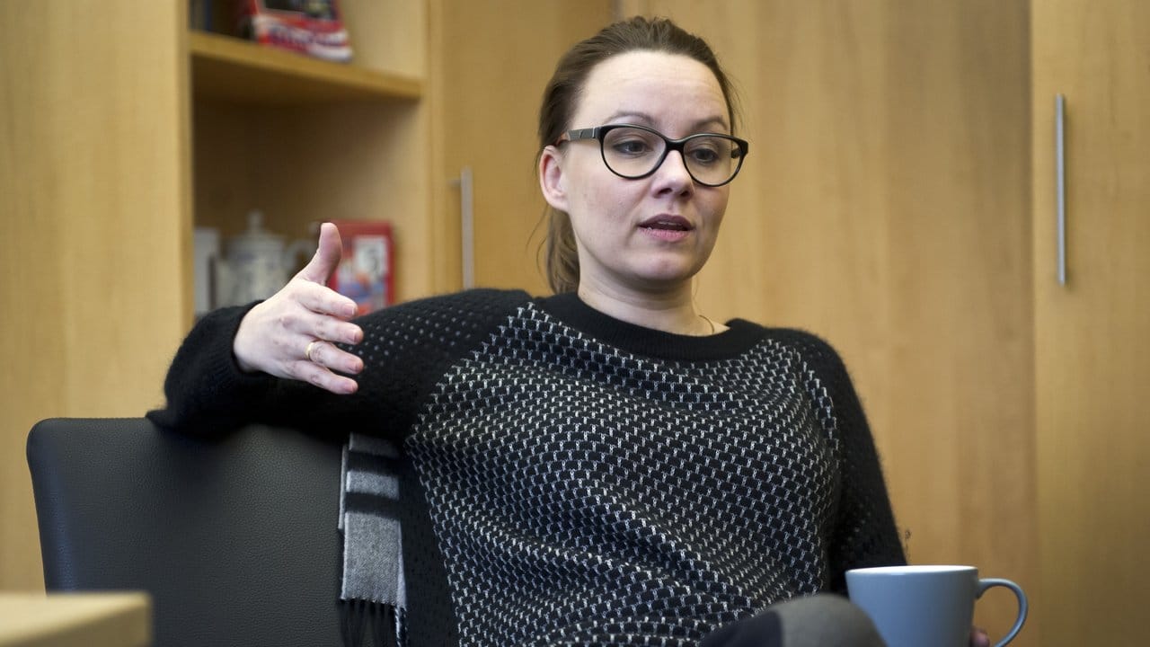 Die SPD-Bundestagsabgeordnete Michelle Müntefering steht einem Medienbericht zufolge auf einer Liste des türkischen Geheimdienstes MIT. Die SPD-Bundestagsabgeordnete Michelle Müntefering steht einem Medienbericht zufolge auf einer Liste des türkischen Geheimdienstes MIT.