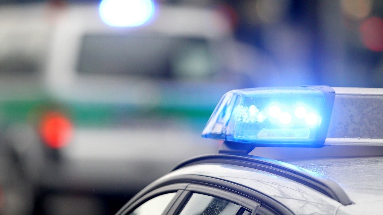Der Polizei fehlt nach der Vergewaltigung einer Camperin in Bonn fehlt noch eine entscheidende Spur. Der Polizei fehlt nach der Vergewaltigung einer Camperin in Bonn fehlt noch eine entscheidende Spur.