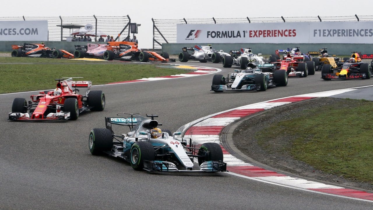Mercedes-Pilot Lewis Hamilton hat den Großen Preis von China gewonnen.