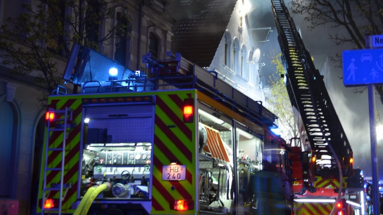 Bei dem Brand wurden 13 Menschen verletzt. Bei dem Brand wurden 13 Menschen verletzt.