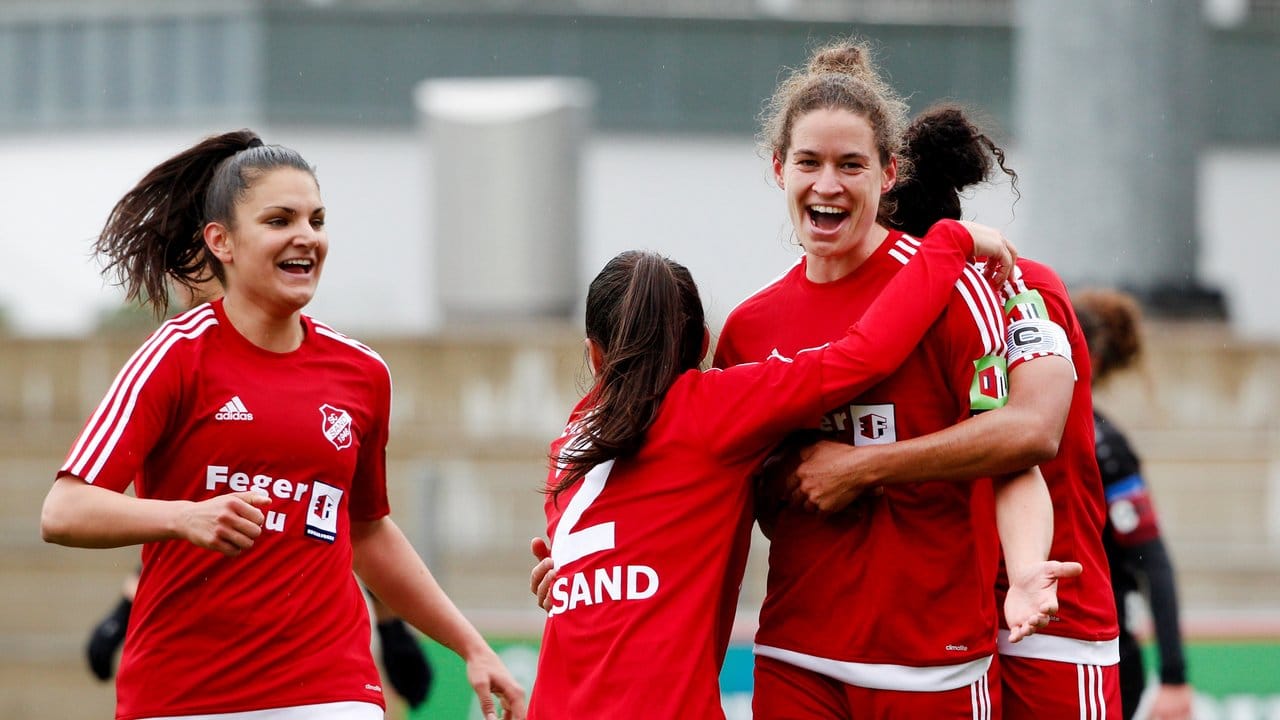Nina Burger vom SC Sand traf doppelt gegen Bayer Leverkusen. Nina Burger vom SC Sand traf doppelt gegen Bayer Leverkusen.