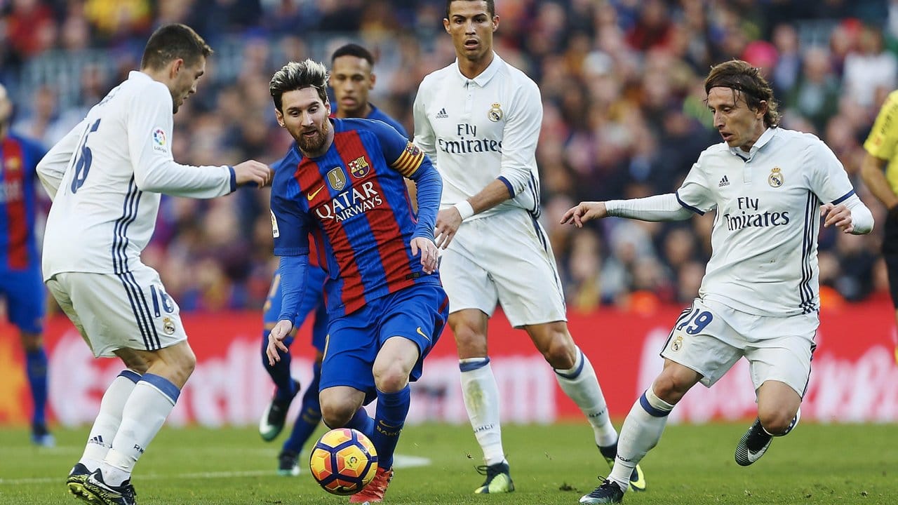 Beim Clásico werden auch wieder die beiden wohl besten Fußballer des Planeten aufeinandertreffen: Lionel Messi (2.