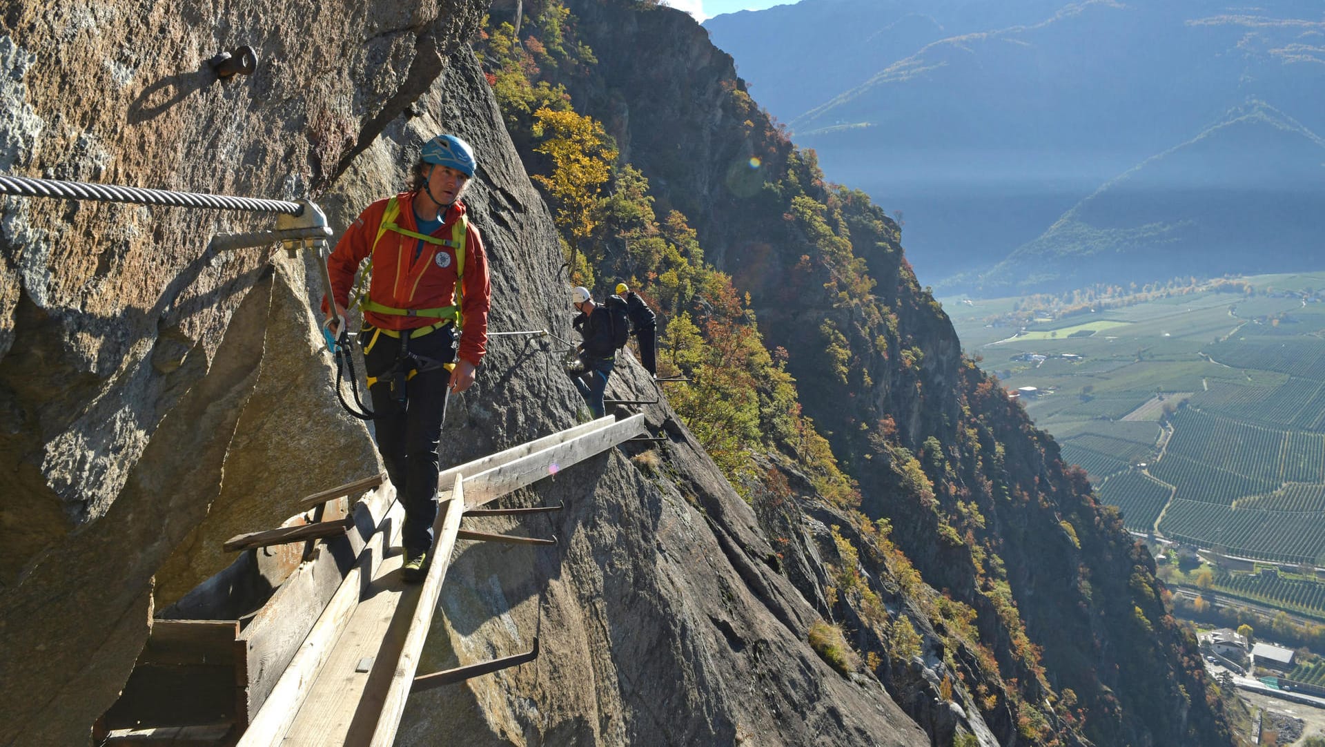 Hoachwool – Klettersteig entlang eines alten Waals.