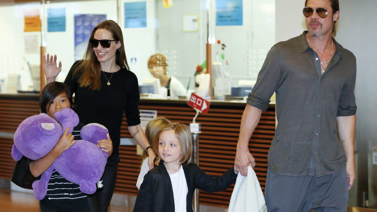 Ein Teil der Patchwork-Familie: Angelina Jolie und Brad Pitt mit ihren Kindern Pax Thien (l.