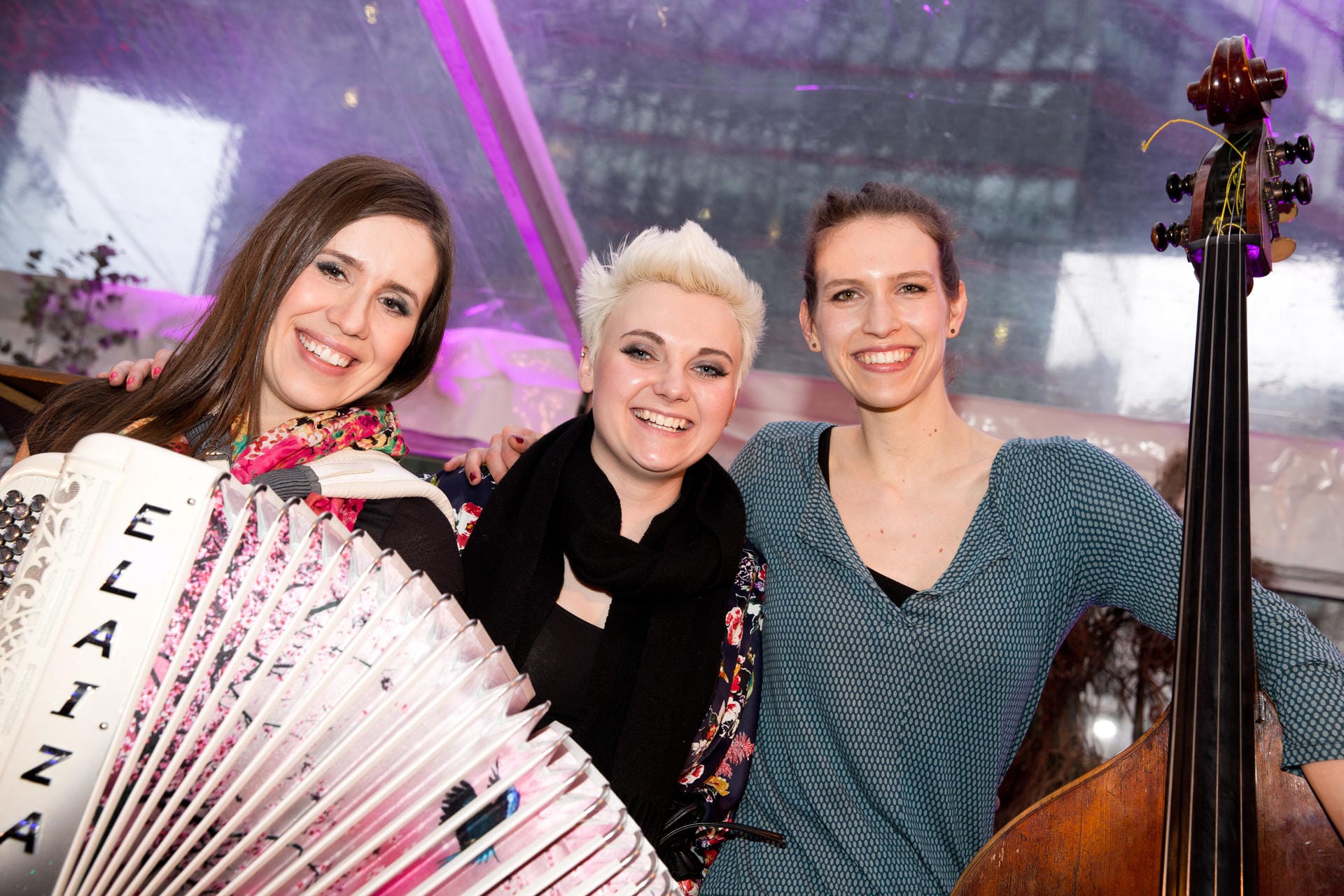 2014 versuchten Yvonne Grünwald, Ela Steinmetz und Natalie Plöger von der Band Elaiza ihr Glück beim Grand Prix. 39 Punkte konnte das Mädels-Trio mit "Is It Right" für sich entscheiden und belegte somit den 18. Platz.