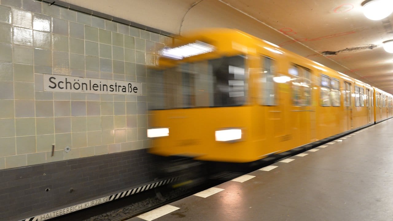 Im U-Bahnhof Schönleinstraße sollen am 24. Im U-Bahnhof Schönleinstraße sollen am 24.