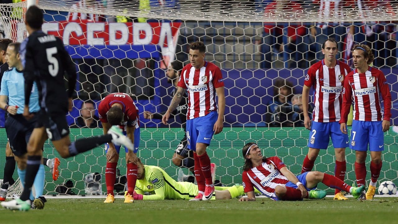 Atléticos Spieler waren nach dem Treffer von Reals Isco frustriert.