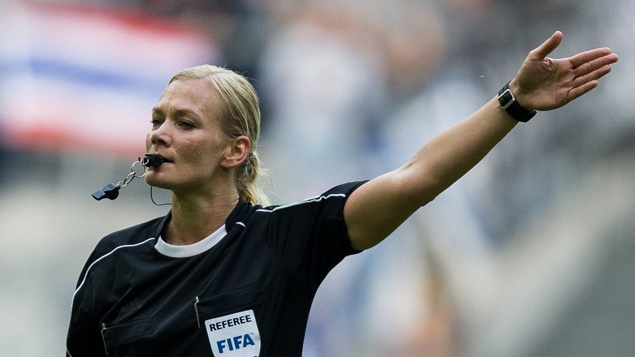 Bibiana Steinhaus verantwortet das Champions-League-Finale der Frauen.