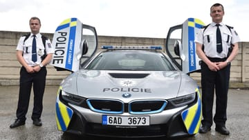 BMW i8 im Polizeieinsatz