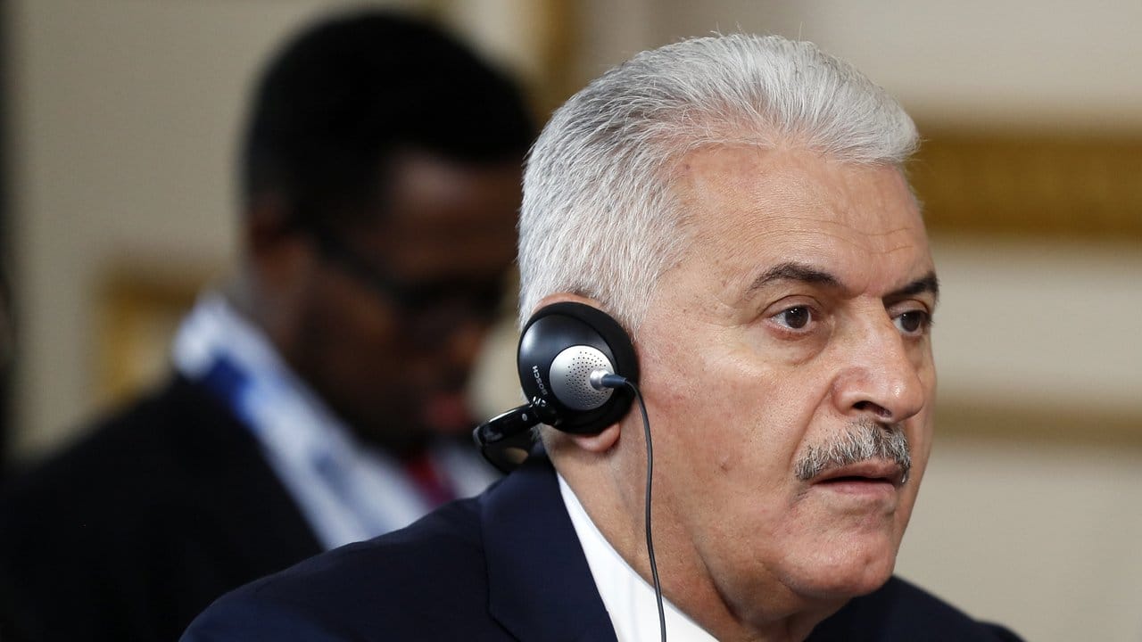 Der türkische Ministerpräsident Binali Yildirim fordert von Deutschland ein klares Bekenntnis zur Türkei.