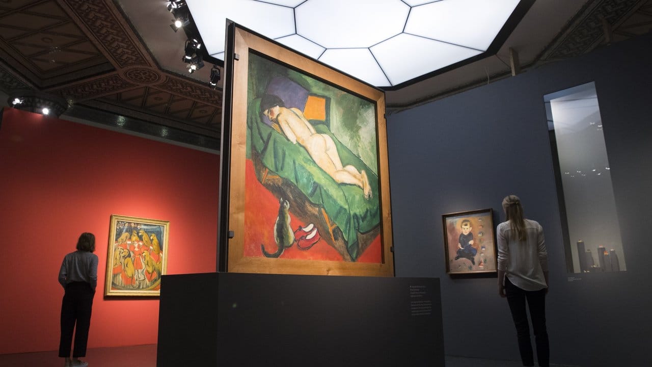 Max Pechsteins Arbeiten (l-r) "Die Löwenbändigerin" (um 1920), "Liegender Rückenakt" (1911) und "Junge mit Spielzeug" (1916). Max Pechsteins Arbeiten (l-r) "Die Löwenbändigerin" (um 1920), "Liegender Rückenakt" (1911) und "Junge mit Spielzeug" (1916).