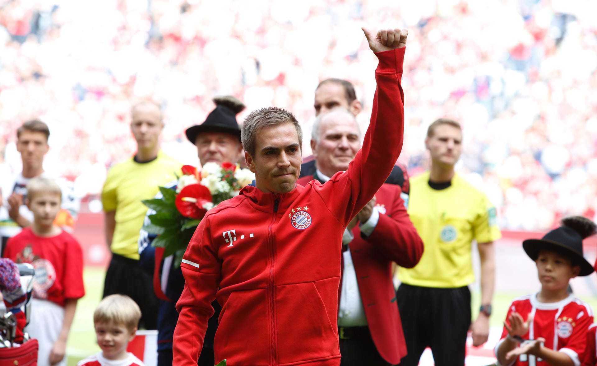 Der FC Bayer verabschiedet seinen Kapitän: Philipp Lahm bestreitet gegen den SC Freiburg sein 385. und letztes Bundesligaspiel.