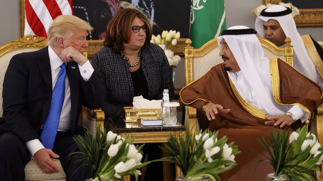 Bereits vor der Ankunft Trumps in Riad hatten US-Medien von dem geplanten Waffendeal berichtet.